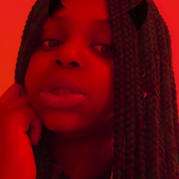 Meet your Posher, Brielle - Picture 1 of 1